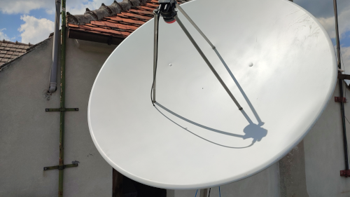 Satelite dish